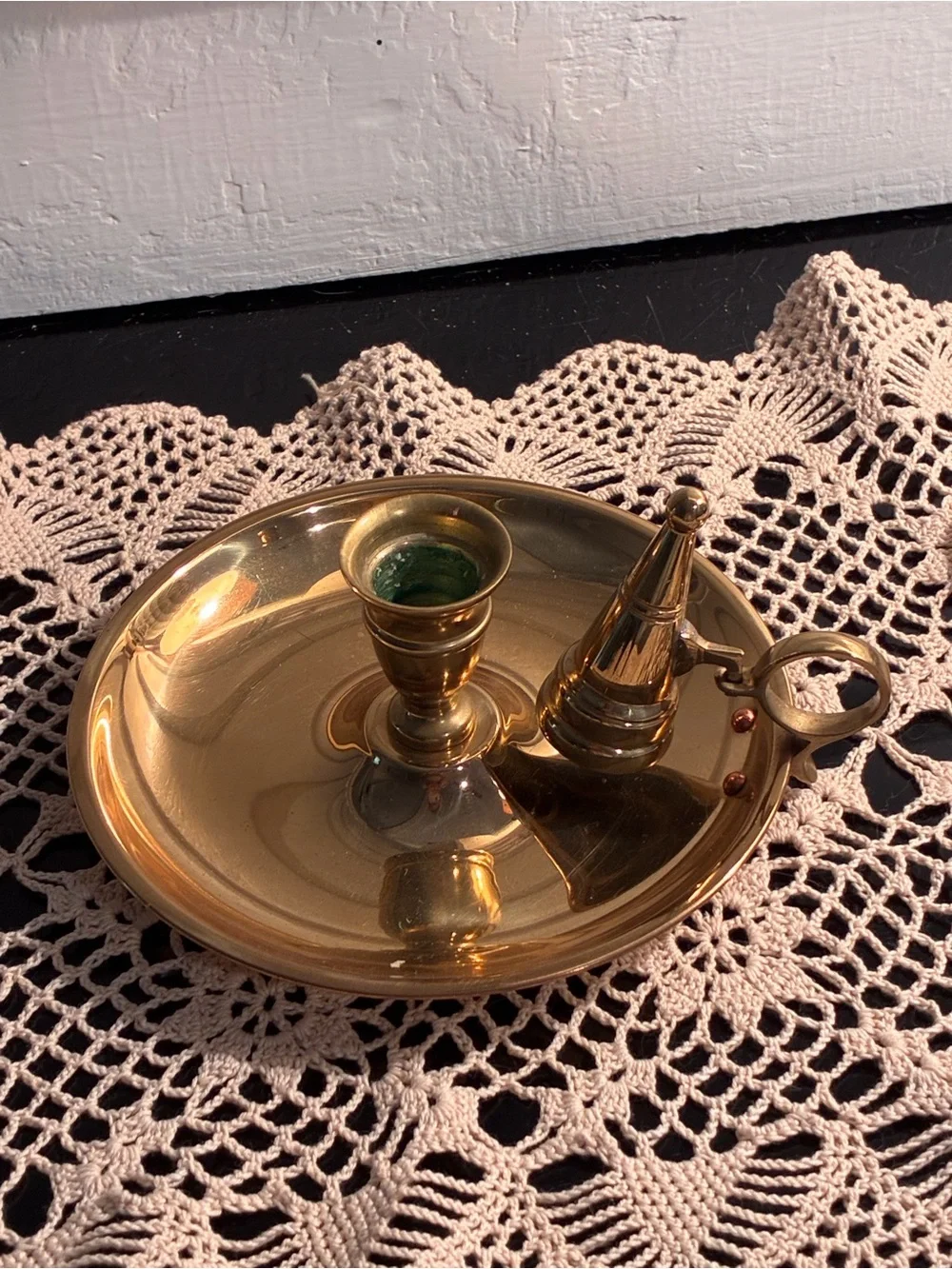 Virginia Metalcrafters Colonial Williamsburg Brass Candle w/Snuffer, CW 16-73